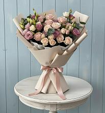 Букет цветов из:  Розы и Лизиантусы #REPLACE_PRED# Чернолесском