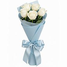 Букет 5 Белых роз Проуд в Чернолесском