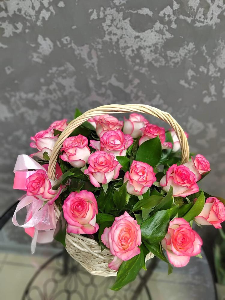 Цветочная композиция из Розы в корзине в Чернолесском