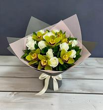 Букет цветов из:  Орхидеи и Розы в Чернолесском