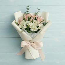 Букет цветов из:  Альстромерии в Чернолесском