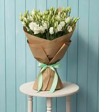 Букет цветов из:  Лизиантусы в Чернолесском