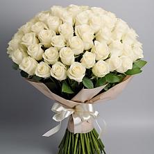 Букет 101 беля роза Белоснежка в Чернолесском