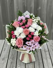 Букет цветов из:  Альстромерии, Гвоздики, Розы и Хризантемы в Чернолесском