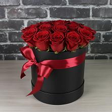 Цветочная композиция из Розы в шляпной коробке в Чернолесском