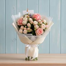 Букет цветов из:  Розы в Чернолесском