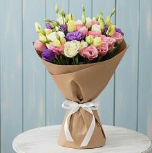 Букет цветов из:  Лизиантусы в Чернолесском