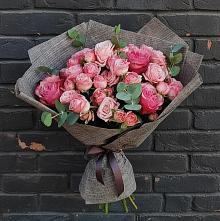 Букет цветов из:  Розы в Чернолесском
